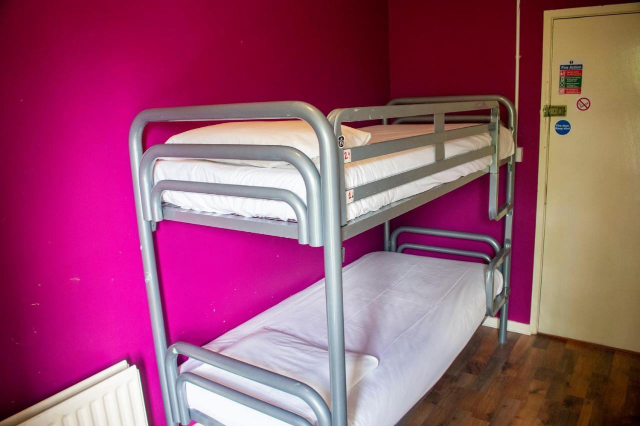 Paddy's Palace Hostel *