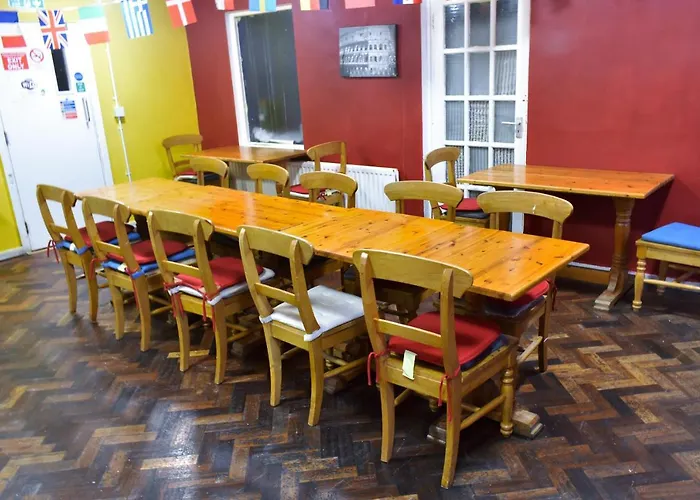 Paddy\'S Palace Belfast